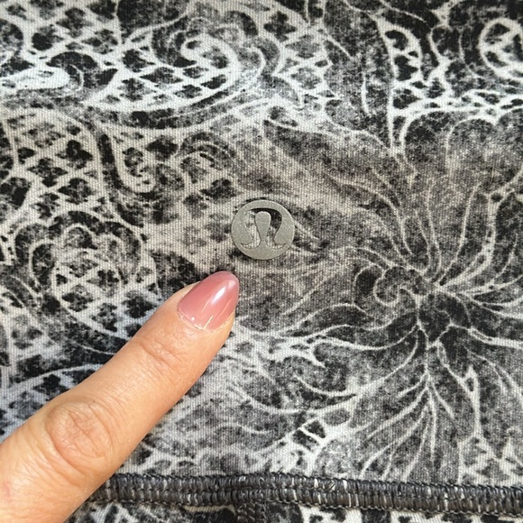 Lululemon Wunder Under Crop Full-on Luxtreme Serigraph Starlight black/m… - Picture 6 of 13